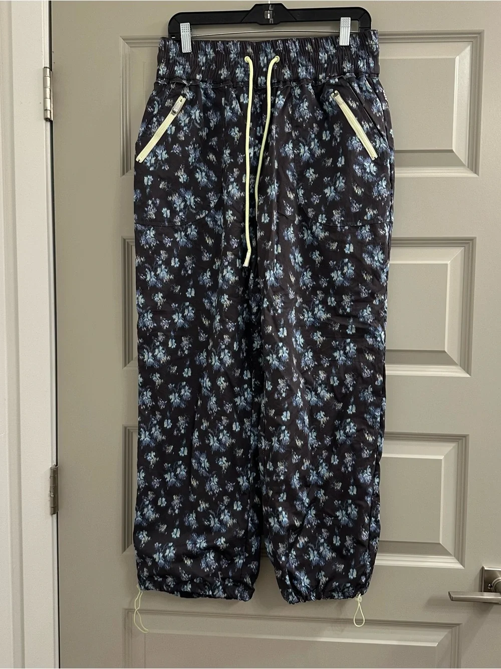 Free People NWOT Break My Heart Pants